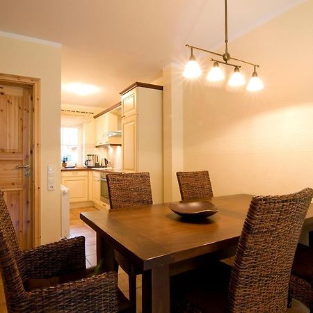 Ferienhaus Zander Mit Sauna Born Esterno foto